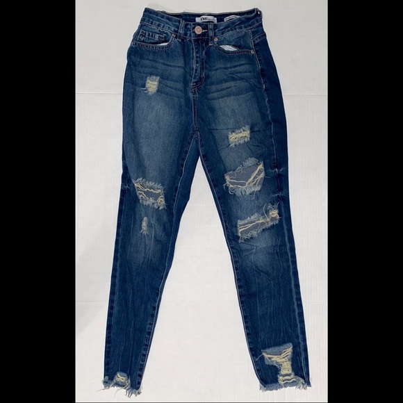 YMI Cropped Dream Jeans - Picture 2 of 5